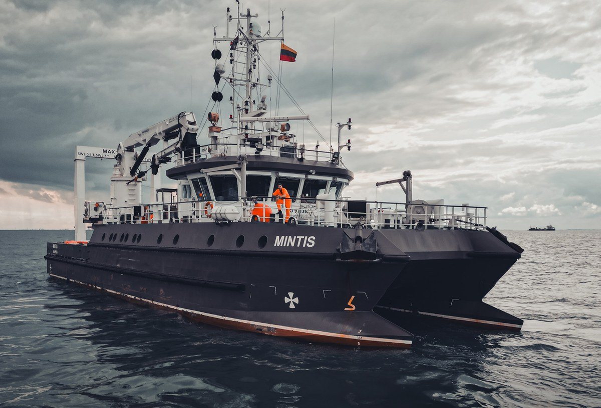 R/V Mintis klasės katamaranas